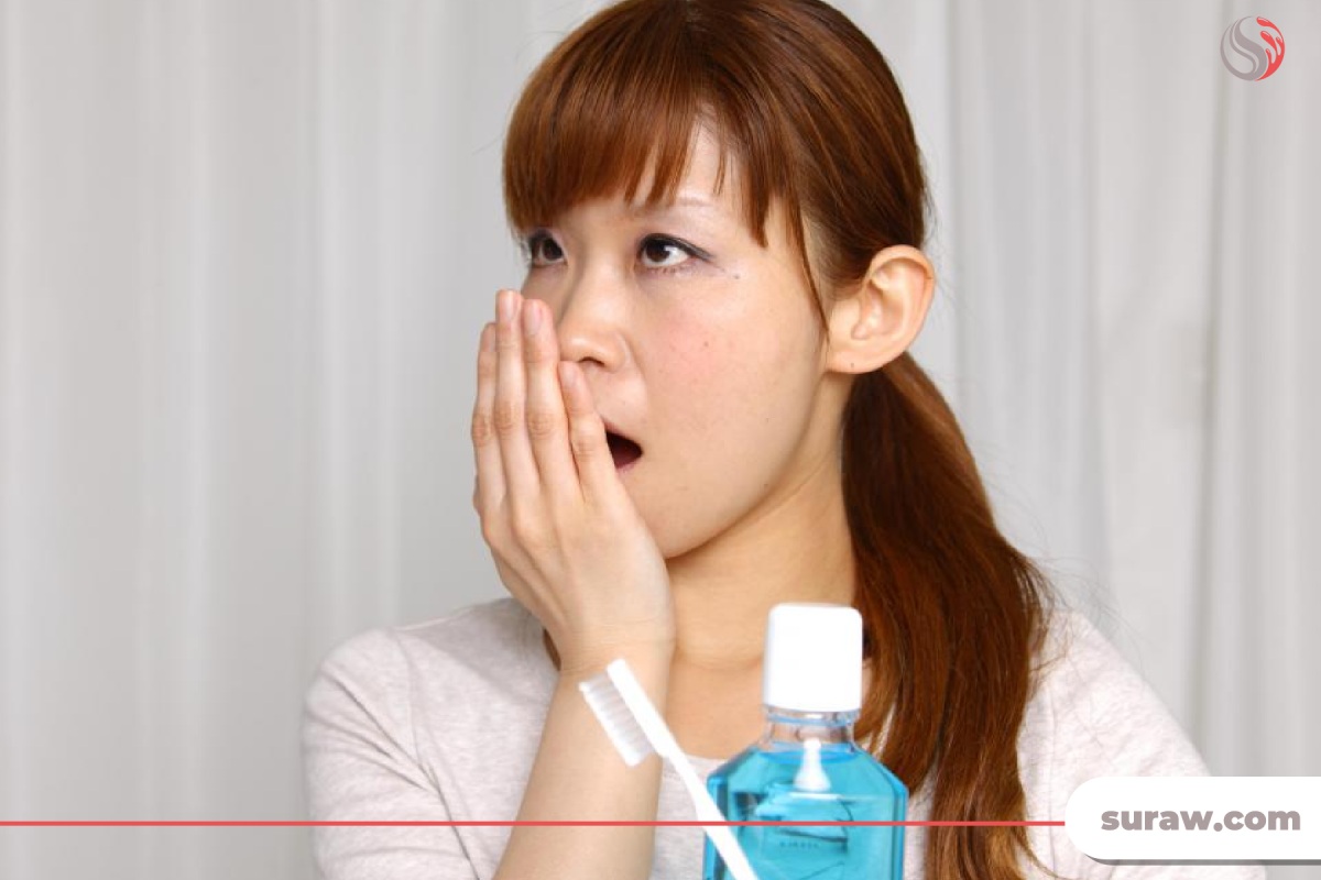 استفاده صحیح از دهانشویه برای رفع بوی بد دهان