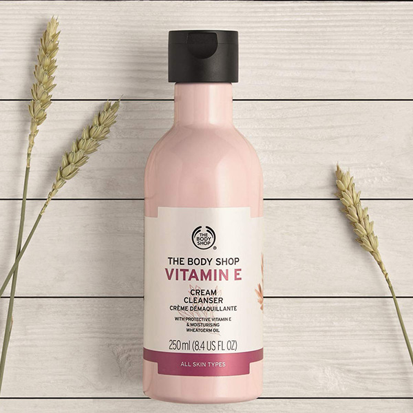 The-Body-Shop-Vitamin-E-Cream-Cleanser-250ml-1