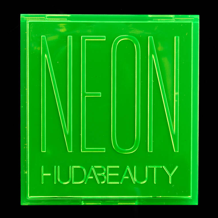 Huda Beauty Neon Obsessions Eyeshadow Palette (green) (5)