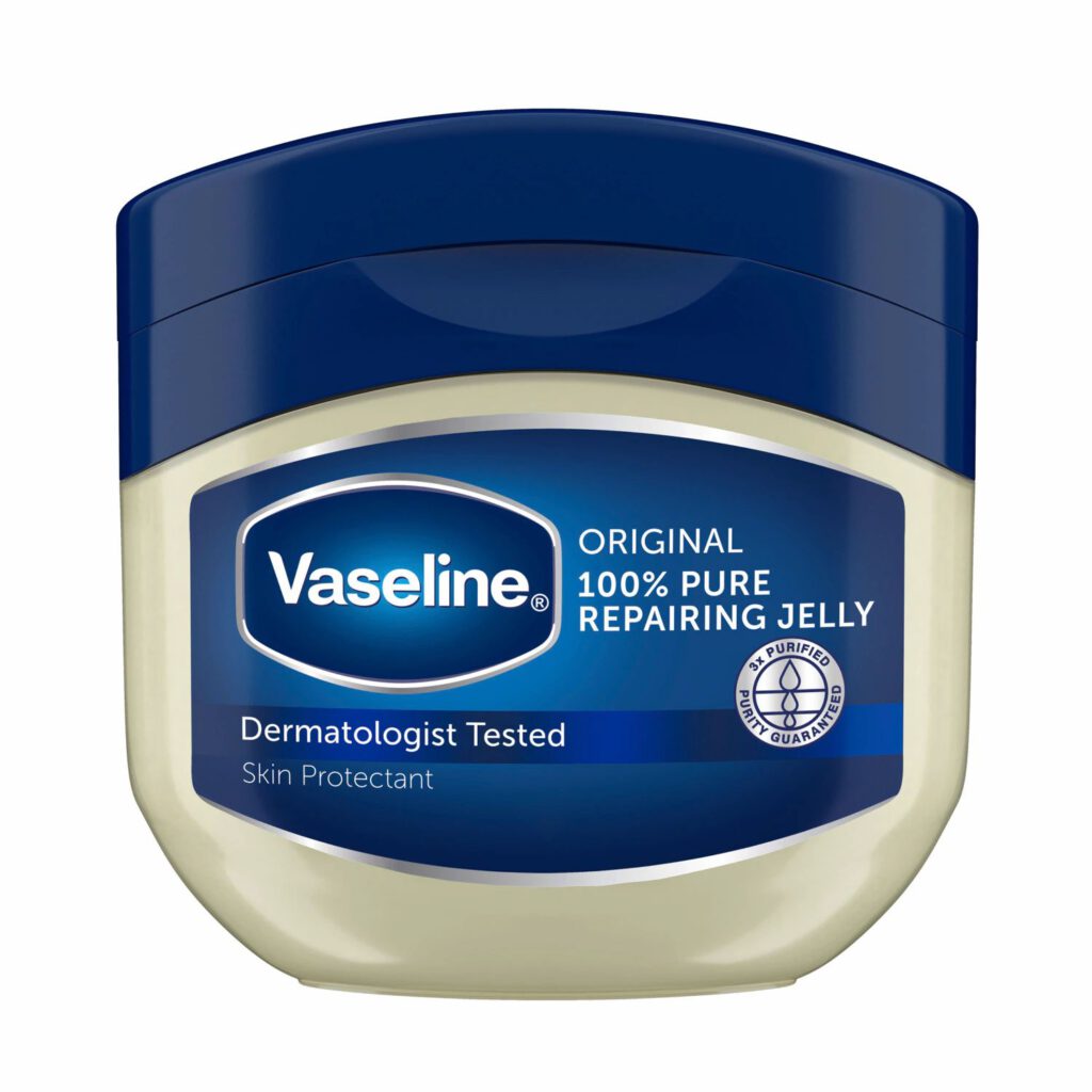 وازلین (Vaseline) چیست؟ + معایب و مزایای وازلین