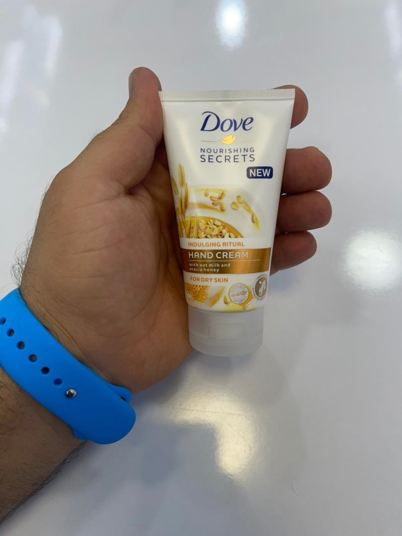 کرم دست عسل و جو دوسر Secret داو (Dove) ضد خشکی، مغذی پوست و ناخن | ۷۵ میل