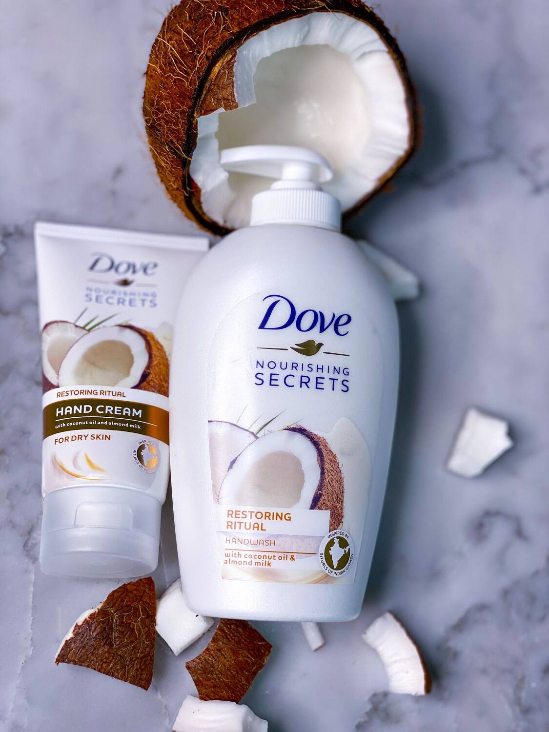 کرم دست نارگیل و بادام Secret داو (Dove)(مرطوب کننده مغذی دست و ضد خشکی Dove Secrets)