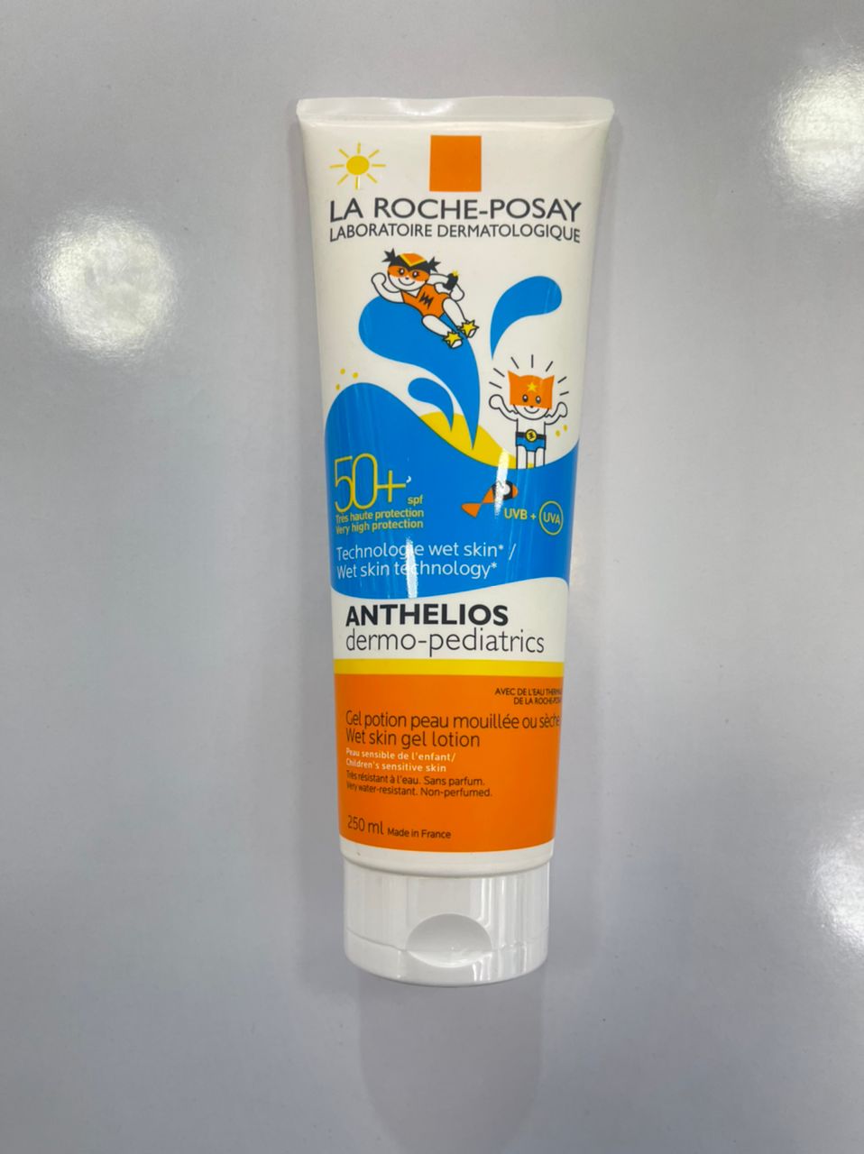ضد آفتاب بچگانه لاروش پوزای LA ROCHE POSAY حجم 250 میل | ژل ضد آب صورت و بدن