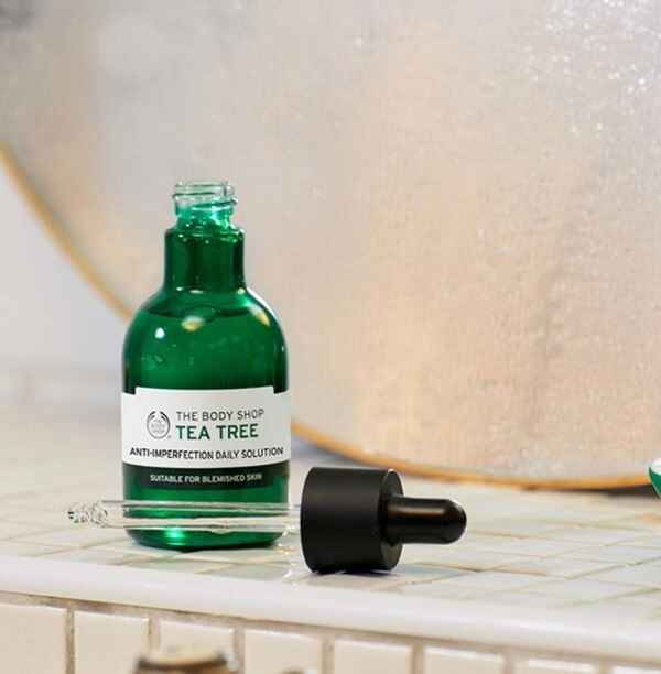 The Body Shop Tea Tree Anti-Imperfection Daily Solution (10)