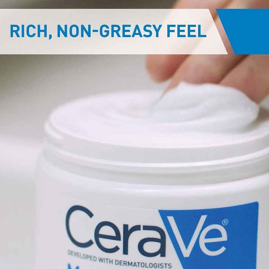مرطوب‌کننده مغذی و حاوی سرامید پوست‌های خشک و بسیار خشک برند CERAVE